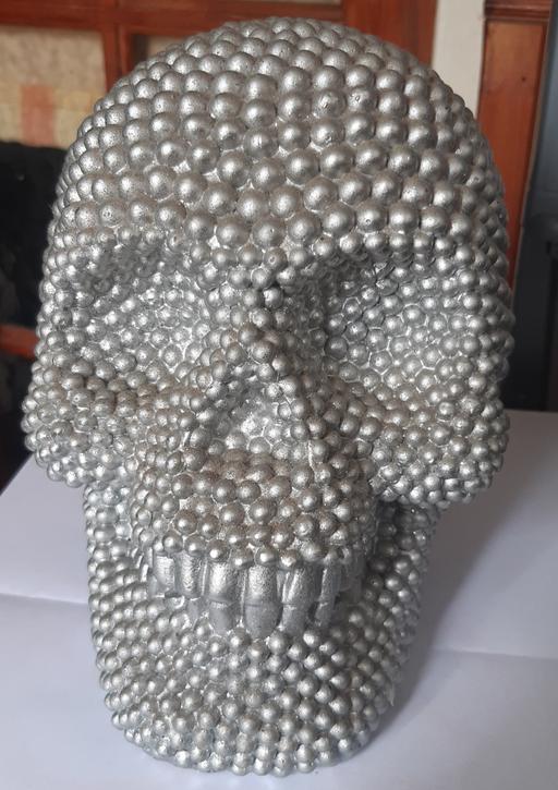 Buy & Sell Merseyside Saint Helens - Photos for silver resin studded skull ornament