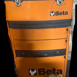 BETA c41 high tool box with assortment of tools. More than the pictures show.
Impact sockets up to 32mm spanners. Wrenches. Screwdrivers. Tap extractors. Fixtures and fittings. Electrical fixings. And hundreds more.
All used.
