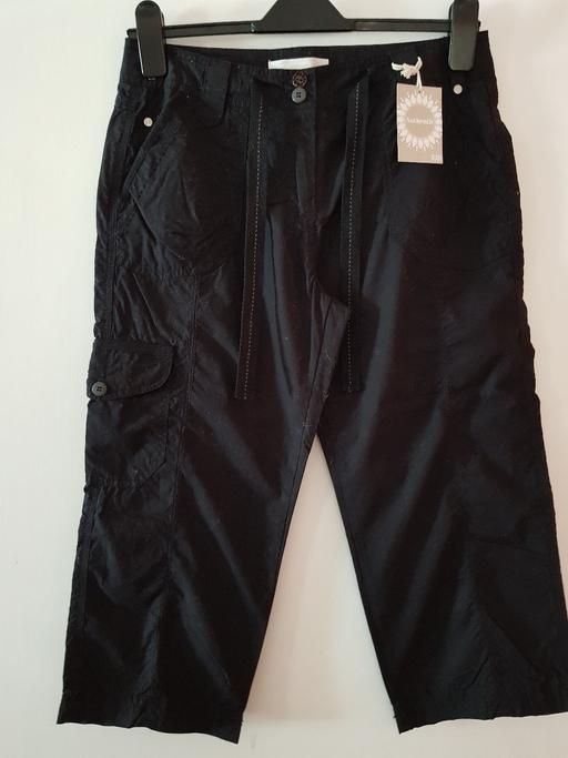 Buy & Sell Hampshire Test Valley - Photos for Black Crop Trousers - New