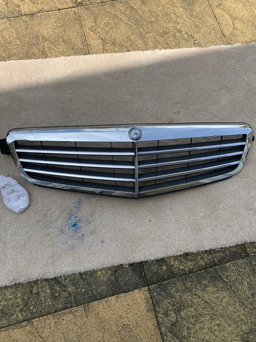 Vehicles Lancashire Pendle - Photos for Mercedes Benz C-Class 2012 front grille