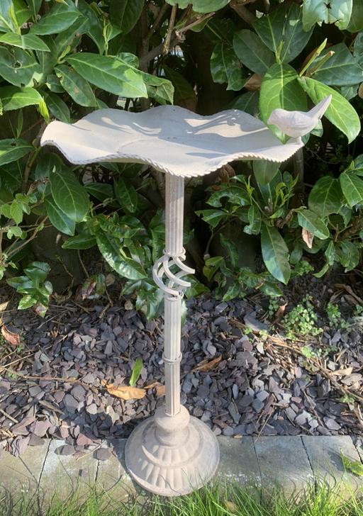 Buy & Sell Shropshire Telford and Wrekin - Photos for Bird bath