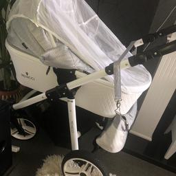 Venicci 3 in 1 travel system in great condition barely used. Needs new tyre on one of the big wheels can see pictures I posted. I have the inner tube tyre cost approx £20 on venicci website.