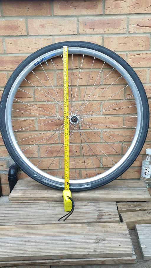 Buy & Sell East London Cann Hall - East London - Photos for 700 bike wheel