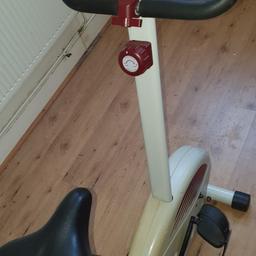 Exercise bike

Ok condition

Battery operated 2 AA batteries needed (no back cover)

Collection only please