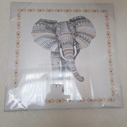 lovely elephant canvas only 1 month old still in packing size 16 x 16 