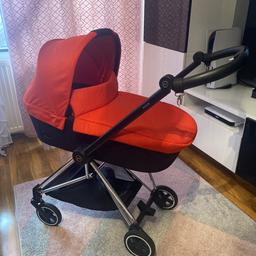 Hi am selling my cybex mios in very good condition , with lots of accessories like :footmuffs in  grey and red , inlays , hoods , head cusions and baby cot everything like shown on the pictures .