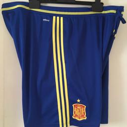 Adizero Spain Training Shorts Adults 2XL
Brand new without tags, only tried on once, side hand pockets, very light shorts