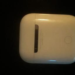 Apple wireless 2nd Generation Charging Case only no ear buds. Excellent condition as like new.