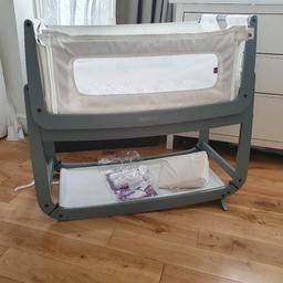 snuzpod 3 in great condition. I have now moved baby into cot and no longer need this. there's a little stain which I'm sure will be wiped off easily...as shown in pics. otherwise in great condition...baby never used mattress as we used the sleepyhead at all times

serious buyers only

collection only w9