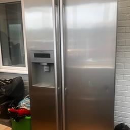 LG American fridge freezer for sale in excellent condition other than a few tiny dents (as shown in pics) but the inside is immaculate. Collection from Great Wyrley