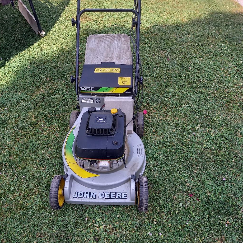 Benzin Rasenmäher John Deere in 8101 Gratkorn für € 160,00 zum Verkauf