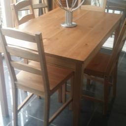 dinning table with 4 chairs
46inches long and 29inches wide 
collection