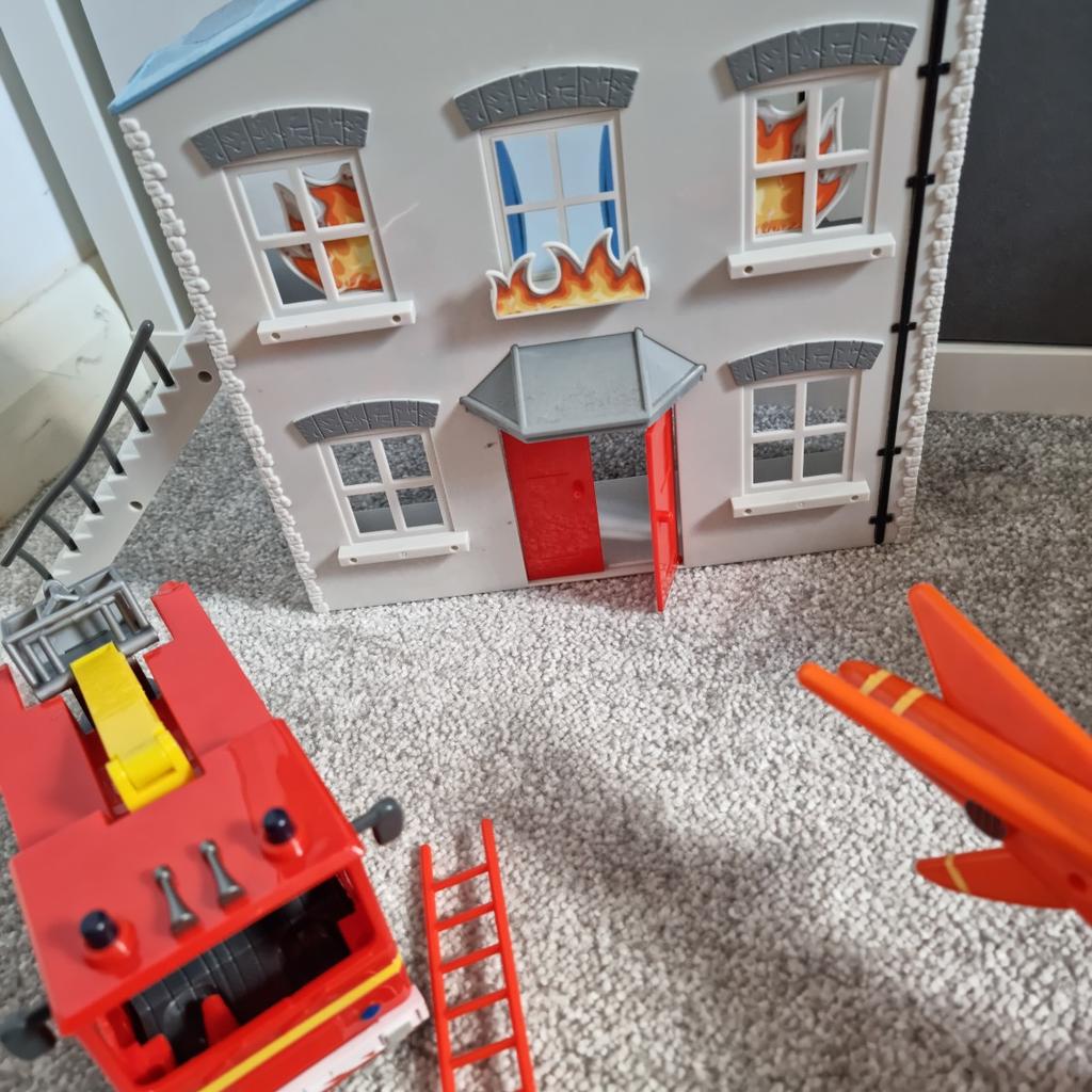 Fireman Sam sets in WA3 Wigan für 10,00 £ zum Verkauf | Shpock DE