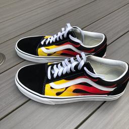 Brand new never worn 
Flame old skool shoes