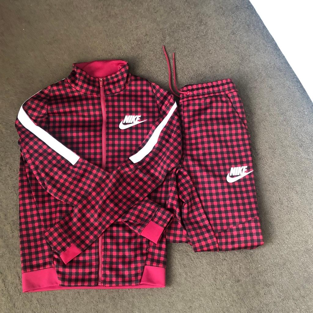 Nike gingham check sales joggers in red