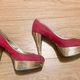 Stunning heels a few scuffs but worn only a couple of times.

Collection only please see our other items.