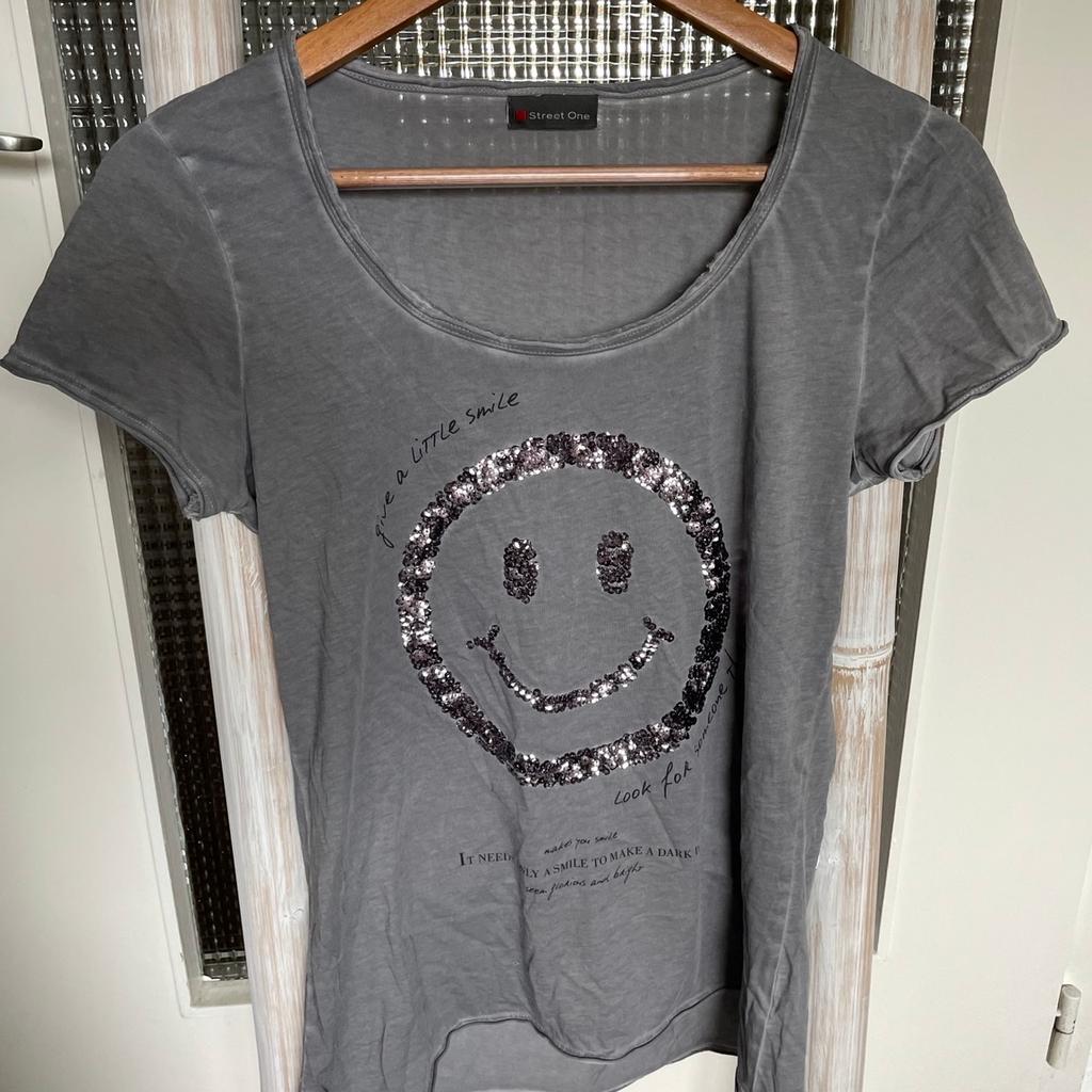 T-Shirt Smiley Shirt Sommer in 21079 Wilstorf für 1,00 € zum Verkauf |  Shpock DE