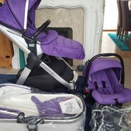 marvel 3 in 1 pushchair,car seat and carrycot + raincover, carry cot as never been used and is still in box with tags on. pushchair is in used but very good condition with minimal wear n tear and has been wiped over with anti bac wipes,from a pet/smoke free home.