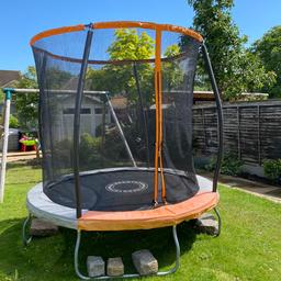 Trampoline, hardly used.

Pick up only, Loughton, IG10.