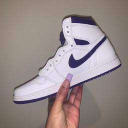 Jordan 1 brand new size 4.5 AND 5