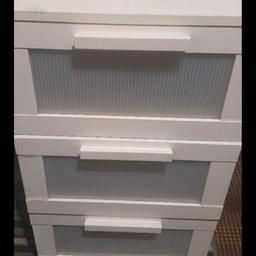 I good used condition 
3 drawers 
collection only