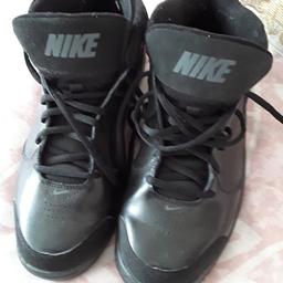 good condition size 8