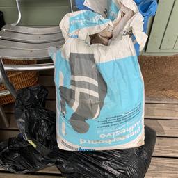 Bag opened, so approx two thirds left, over 15 kg in weight.
it has been dry stored and in great condition.
Collection only from Yardley, near yew Tree, Bilton   Grange Road estate.
Tracy