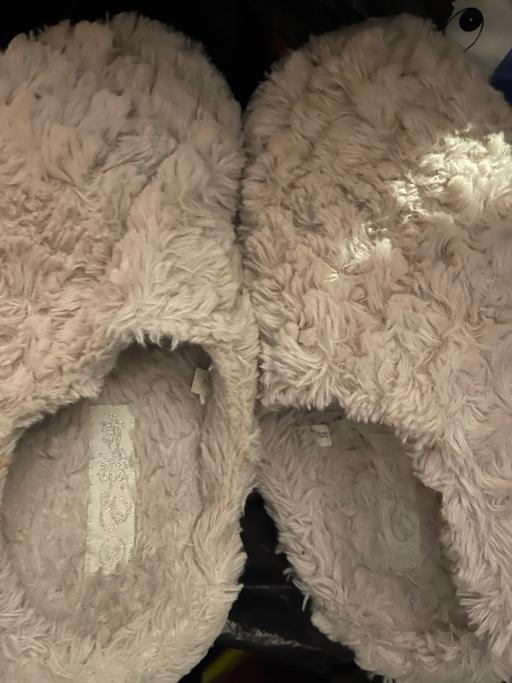 Buy & Sell West Midlands Birmingham - Photos for Ladies slippers size 5-6