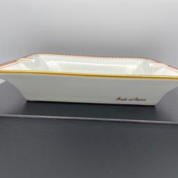 🔥 RARE Vintage HERMES Porcelain Horse Cigar Ashtray, Designer French Berkin.

Very good condition!!

Dispatched with Royal Mail 2nd Signed for.

Size:19 X 16cm