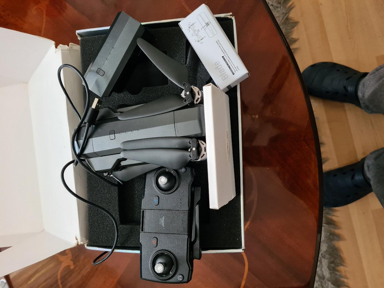 SIRC Folding Drone GPS F11 in E13 London for £260.00 for sale | Shpock