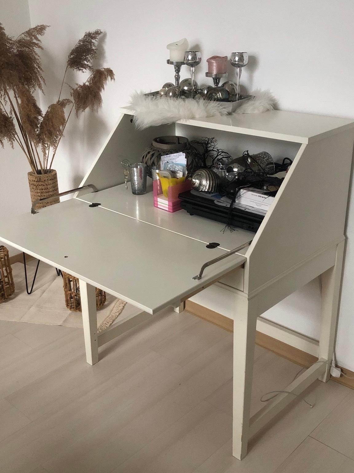 IKEA Sekretär/ Schreibtisch Weiß in 76137 Karlsruhe für 90,00 € zum