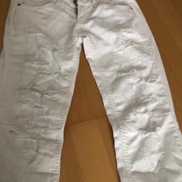 Weiße Jeanshose Gr.34/36 - Neuwertig