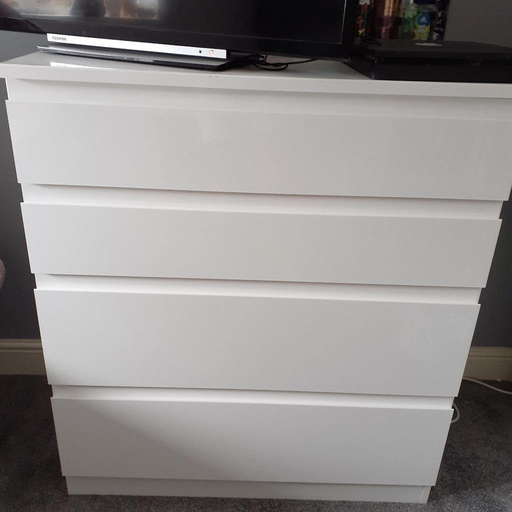 white gloss chest of draws in B78 Warwickshire für 45,00 £ zum Verkauf ...