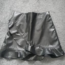 girls leather look shirt.
has zip to the side.
age 11years