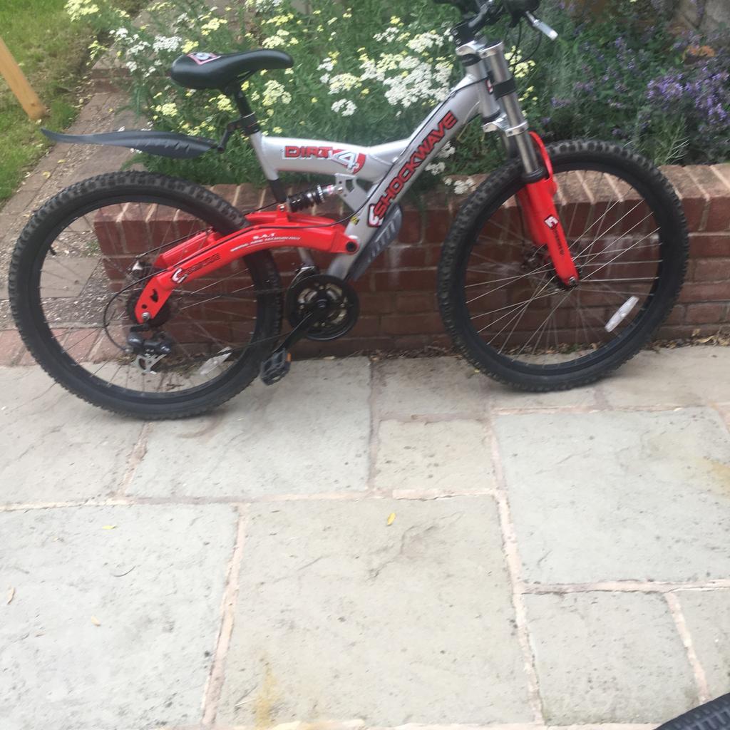 SHOCKWAVE DIRT 4 MOUNTAIN BIKE in CV31 Warwick for 65.00 for sale