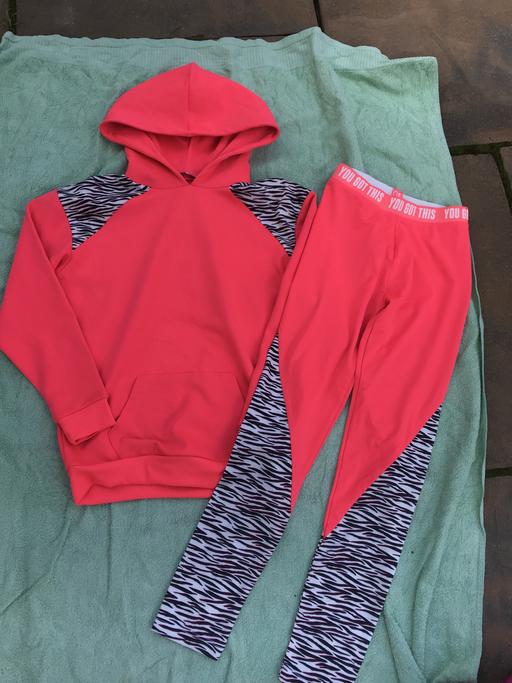 Buy & Sell Oldbury Sandwell - Photos for Two piece