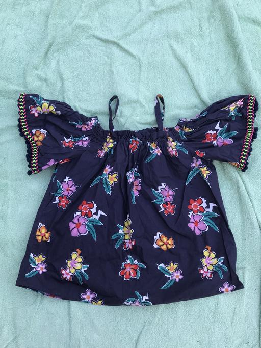 Buy & Sell Oldbury Sandwell - Photos for Top by river island