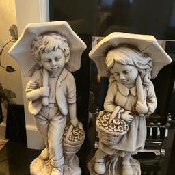 Hi I’m selling these garden boy and girl statue these are brand new
30x24x66cm girl
30x24x67cm boy 
Would look great in any garden 
PICK UP ONLY
NO OFFERS