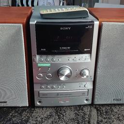 Sony hifi 3 cd changer tape radio & remote excellent condition