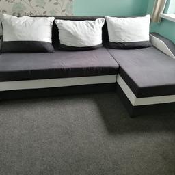Message only if interested.. No time wasters..
Used but good condition..
Has a 2x storage..
Also turns in to double bed...
Three matching pillows included...
Has a lovely shelves on one side of the arm.. (Pictured)

Cash on collection only..

Preferred collection only..
Maybe deliver (Local only) depending on location...

NO MONEY TRANSFER..