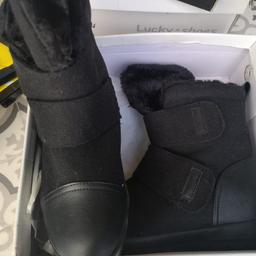 ladies shoes size6 in good condition