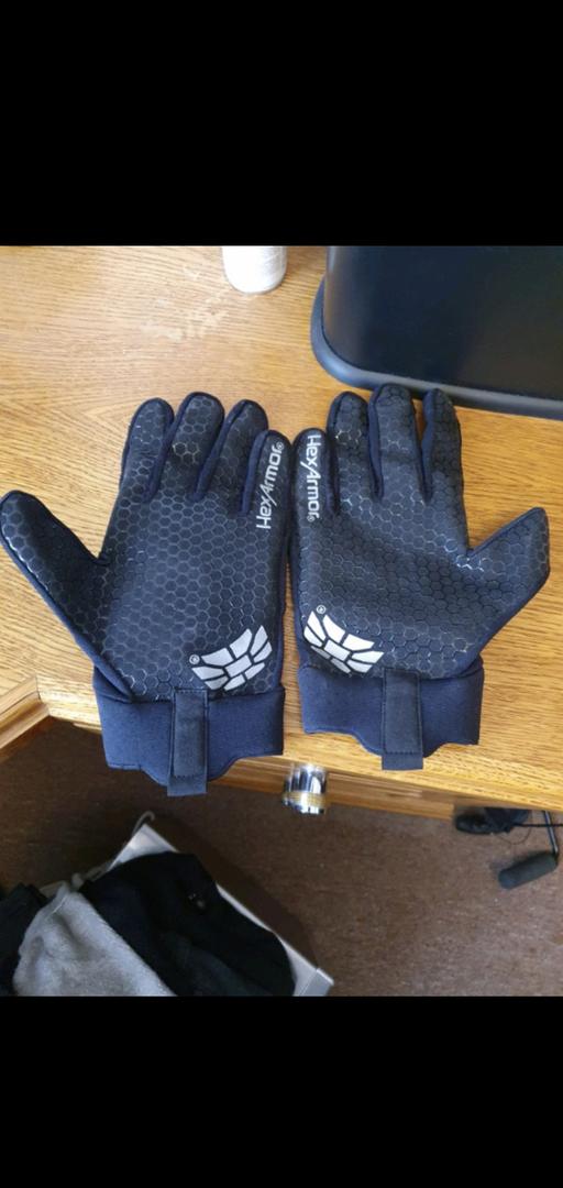 Buy & Sell Merseyside Knowsley - Photos for NEEDLE PROOF GLOVES(XL)(REDUCED)