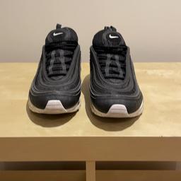 Nike air max 97 mens trainers, size Uk 8.5
Black and white. In good condition. Washed and ready to wear.
