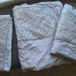 Double silky satin quilt cover seqin embellishments, button fastening, including double bed runner and one pillow case, white cotton on reverse.. it is used so there are a few snags / marks but still in good condition and very pretty, label says opulence but not sure of the brand