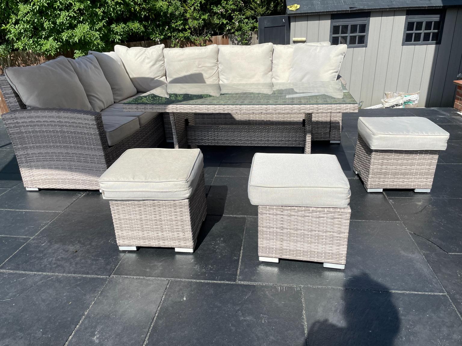 6 piece rattan outdoor furniture set in Epping Forest für 750,00 £ zum