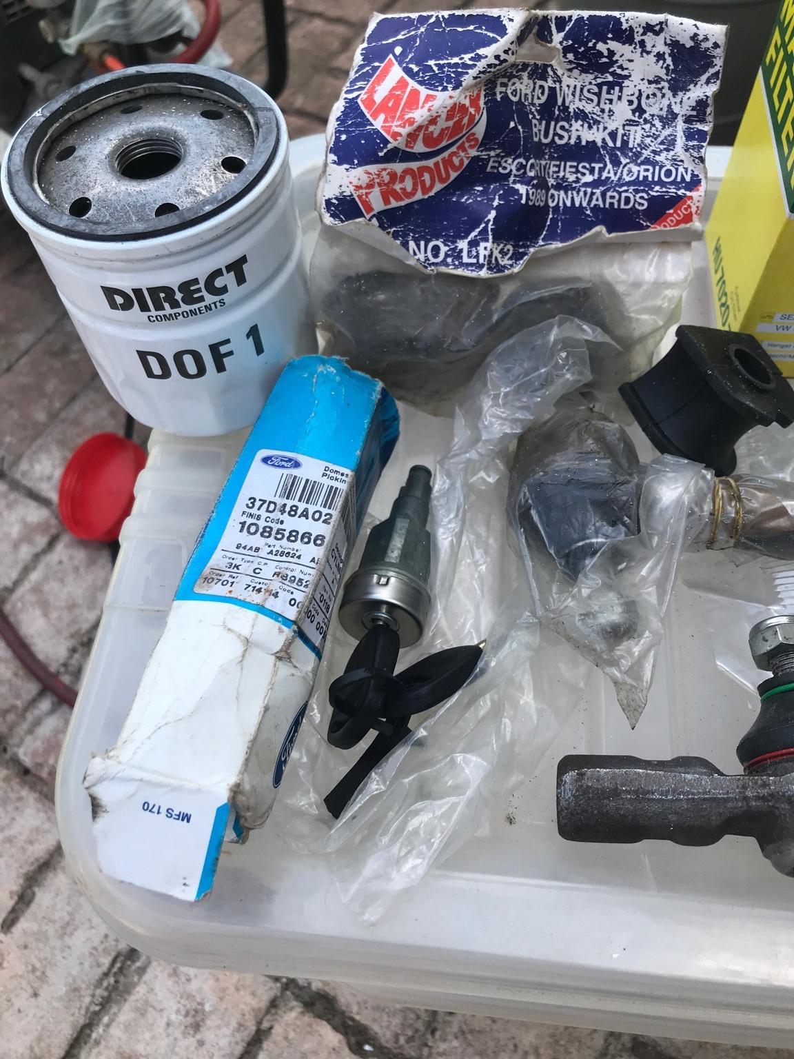 Car parts in Wolverhampton for £5.00 for sale Shpock