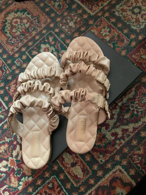 Buy & Sell Buckinghamshire Chesham - Buckinghamshire - Photos for Ego ruched sandals