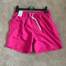 Men’s swimming/ shorts 
Size small
New with tags 
Please look at other items listed