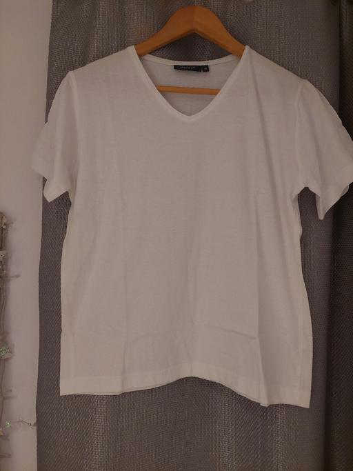 Buy & Sell Kent Tunbridge Wells - Photos for New top, size m