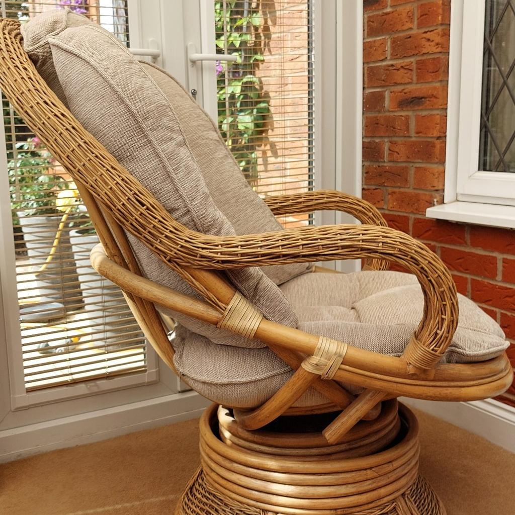Conservatory Swivel Rocker Chair in DY1 Dudley für £ 100,00 zum Verkauf ...